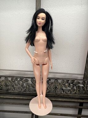 Mattel Barbie Doll Nude Articulated Body Long Dark Hair Asian Face Sculpt 2015